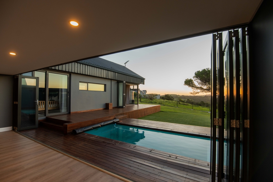 4 Bedroom Property for Sale in Kragga Kamma Eastern Cape